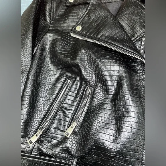 Levi’s black croc faux leather moto jacket - Picture 7 of 15